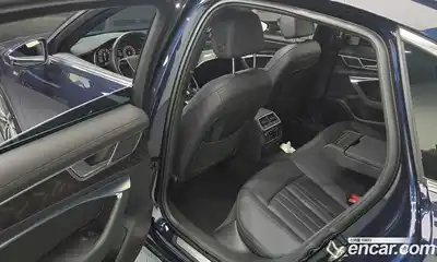 Audi A6 2022 2.0 Автомат в Москве № 229673, миниатюра 3