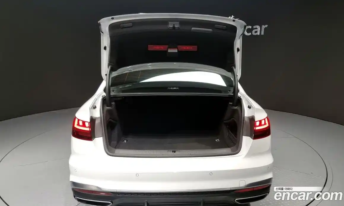 Audi A4 2021 2.0 Автомат в Москве № 229720, фото 15