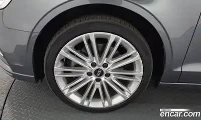 Audi A3 2018 2.0 Автомат в Москве № 229768, миниатюра 11