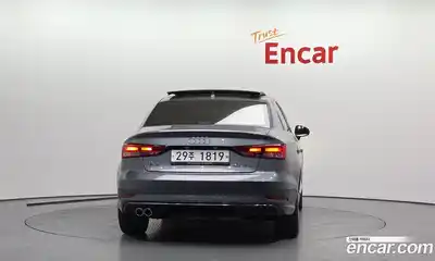 Audi A3 2018 2.0 Автомат в Москве № 229768, миниатюра 5