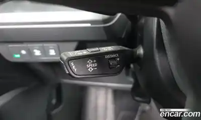 Audi Q4 e-tron 2022 0.2 Автомат в Москве № 230040, миниатюра 4