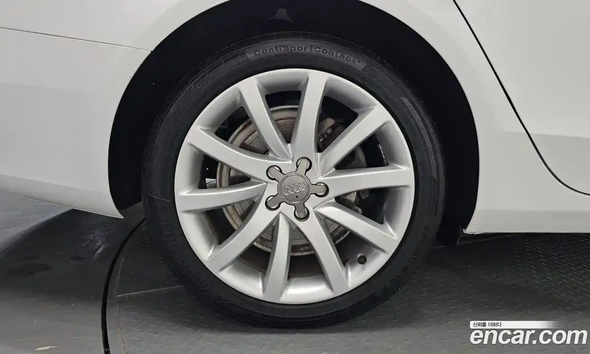 Audi A4 2014 2.0 Автомат в Москве № 230100, фото 10