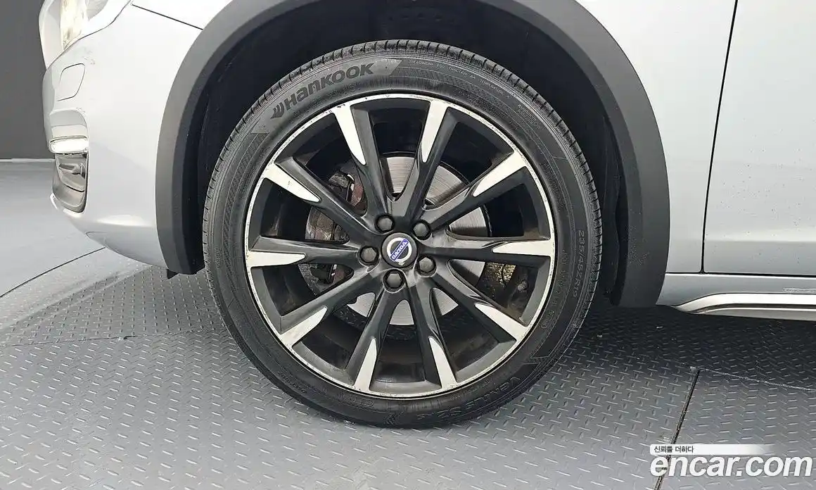 Volvo V60 2016 2.5 Автомат в Москве № 230598, фото 9