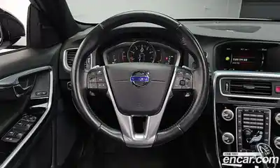 Volvo V60 2016 2.5 Автомат в Москве № 230598, миниатюра 10