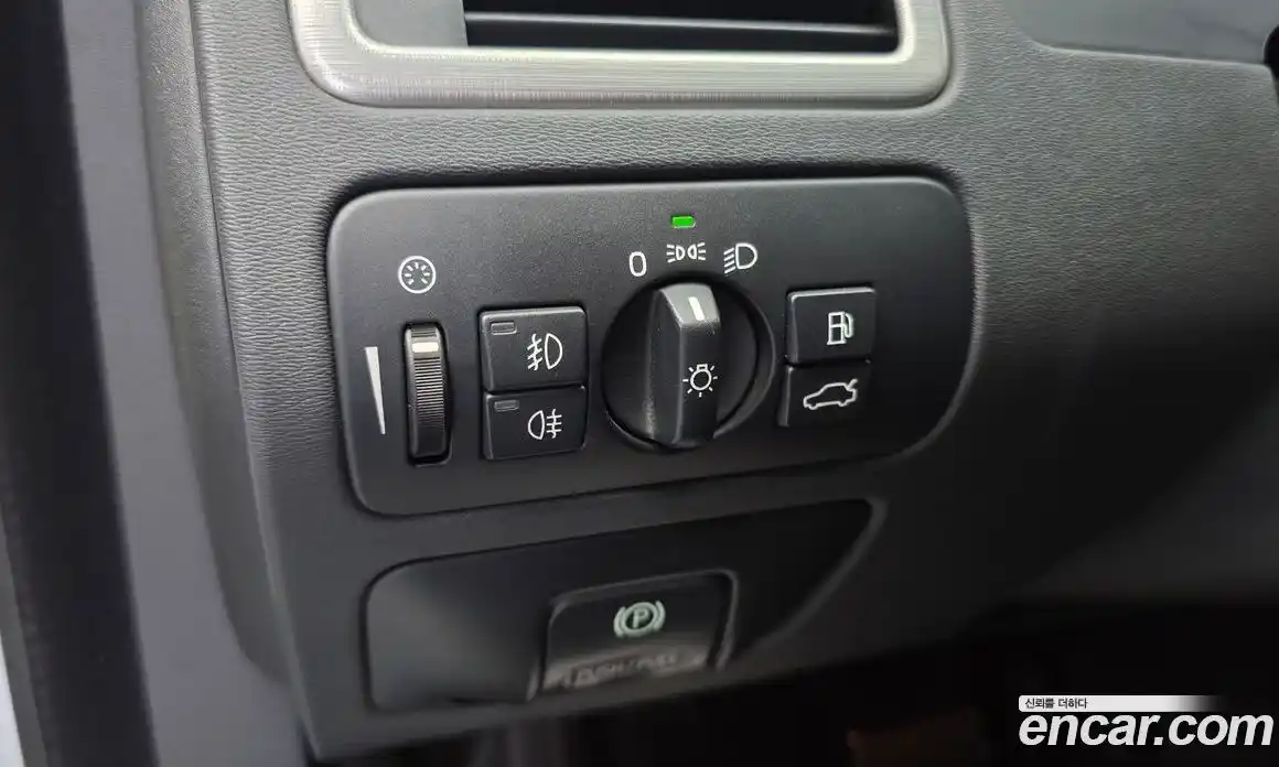 Volvo XC70 2009 2.4 Автомат в Москве № 230657, фото 6