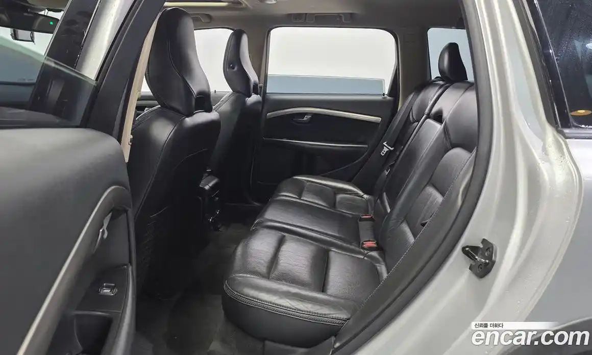 Volvo XC70 2009 2.4 Автомат в Москве № 230657, фото 8