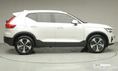 Volvo XC40 2025 2.0 Автомат в Москве № 230698, миниатюра 3