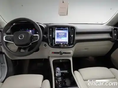 Volvo XC40 2025 2.0 Автомат в Москве № 230698, миниатюра 10