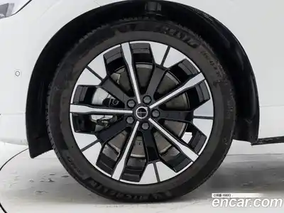 Volvo XC60 2026 2.0 Автомат в Москве № 230742, миниатюра 5