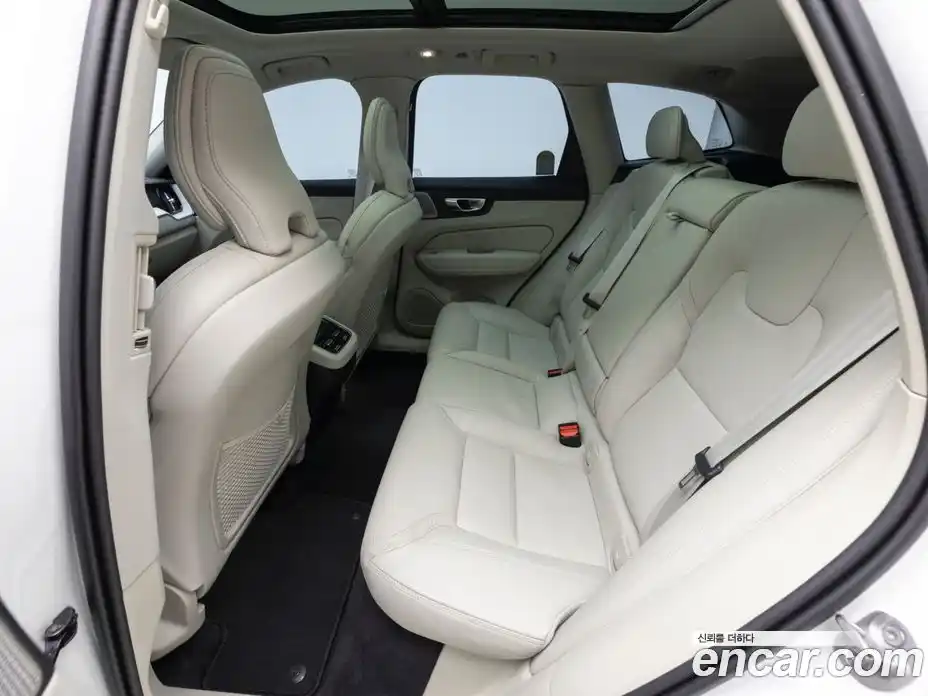 Volvo XC60 2026 2.0 Автомат в Москве № 230742, фото 10