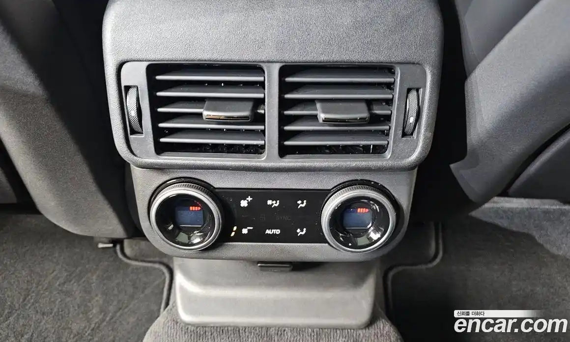 Land Rover Range-Rover Velar 2025 3.0 Автомат в Москве № 231181, фото 17