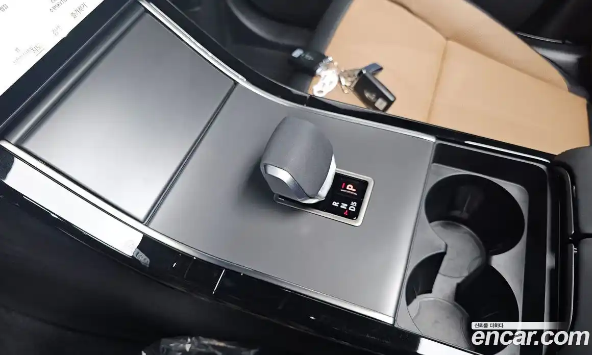 Land Rover Range-Rover Velar 2025 3.0 Автомат в Москве № 231181, фото 18