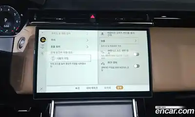 Land Rover Range-Rover Velar 2025 3.0 Автомат в Москве № 231181, миниатюра 7