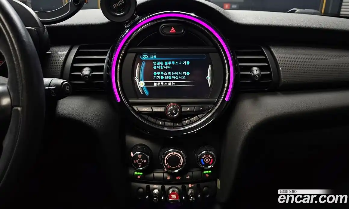 Mini Cooper 2015 1.5 Автомат в Москве № 231432, фото 11