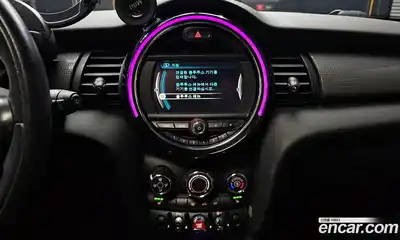 Mini Cooper 2015 1.5 Автомат в Москве № 231432, миниатюра 11