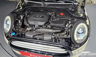 Mini Cooper 2015 1.5 Автомат в Москве № 231432, миниатюра 4