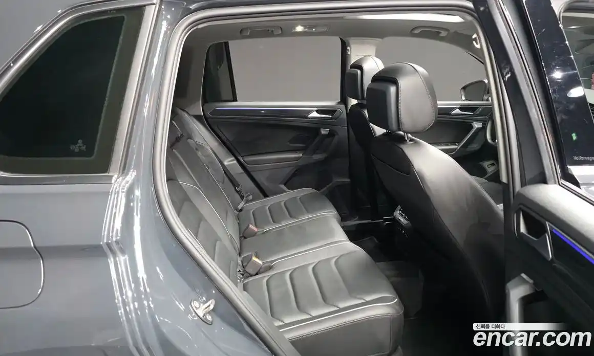 Volkswagen Tiguan 2023 2.0 Автомат в Москве № 232107, фото 6