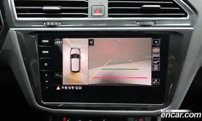 Volkswagen Tiguan 2023 2.0 Автомат в Москве № 232107, миниатюра 9