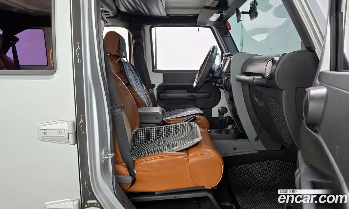 Jeep Wrangler 2010 2.8 Автомат в Москве № 232739, фото 17