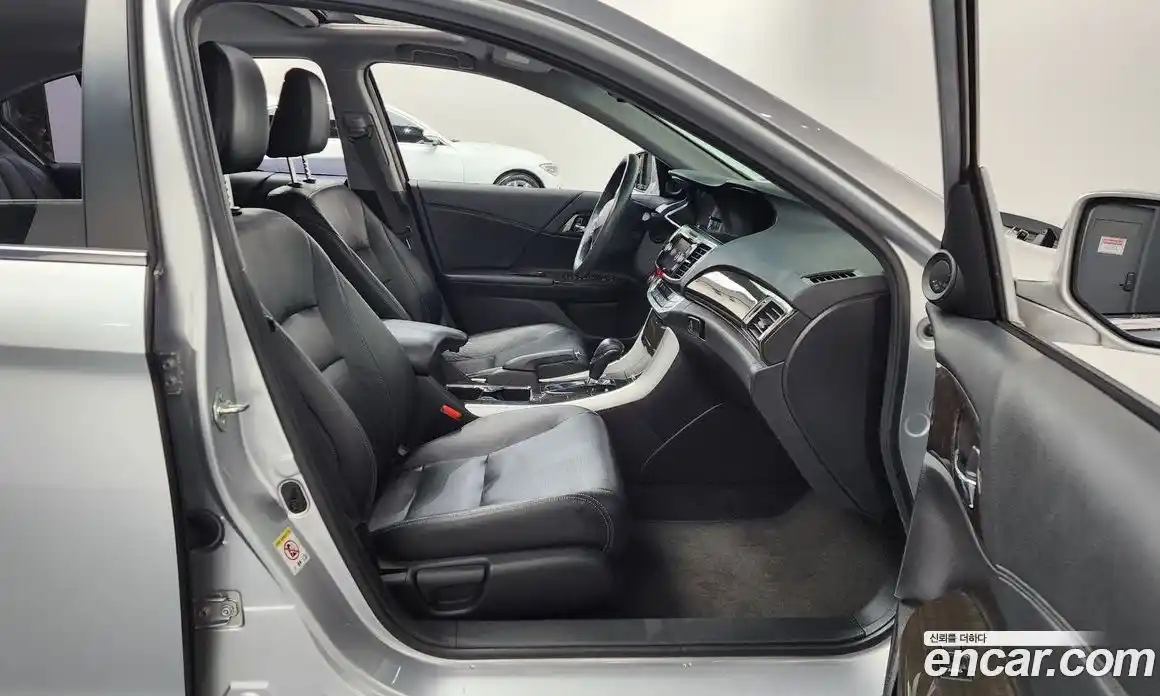 Honda Accord 2015 2.4 Автомат в Москве № 232920, фото 11