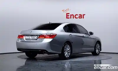 Honda Accord 2015 2.4 Автомат в Москве № 232920, миниатюра 2