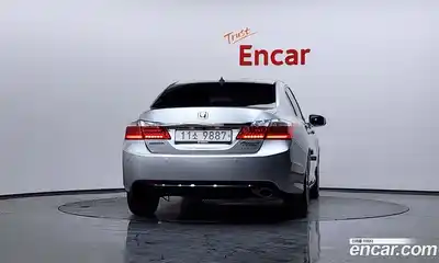 Honda Accord 2015 2.4 Автомат в Москве № 232920, миниатюра 4