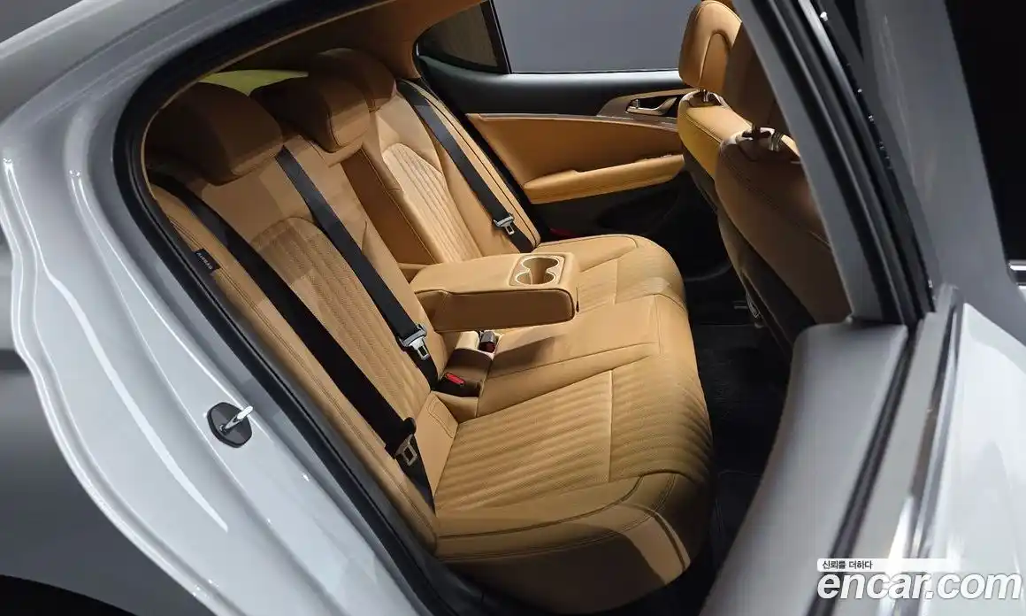 Genesis G70 2023 2.0 Автомат в Москве № 23311, фото 14