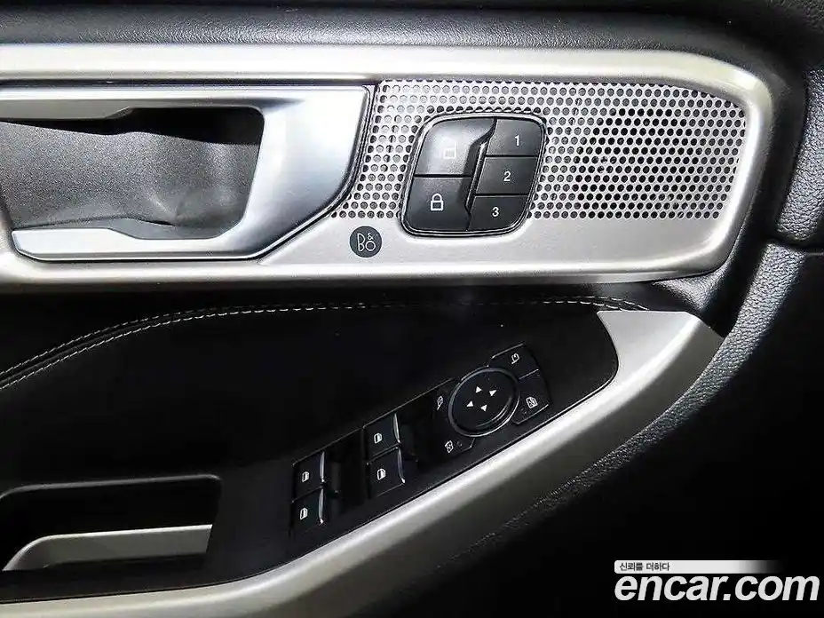 Ford Explorer 2020 2.3 Автомат в Москве № 245658, фото 13