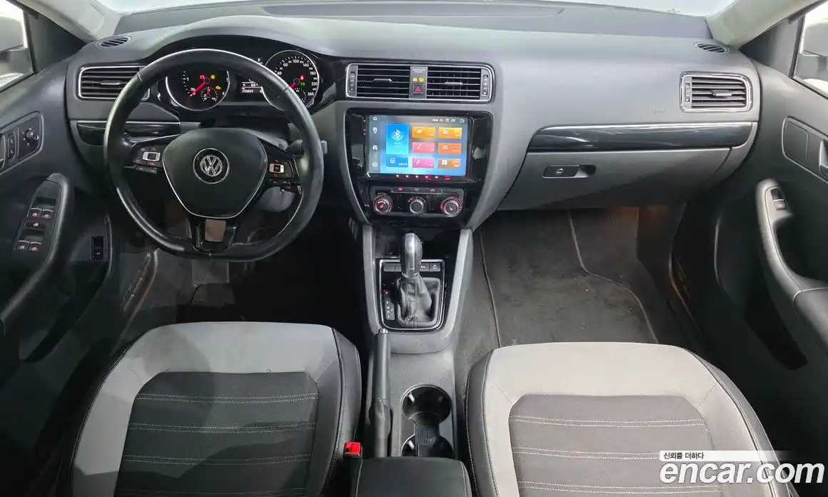 Volkswagen Jetta 2015 2.0 Автомат в Москве № 254811, фото 3