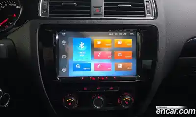 Volkswagen Jetta 2015 2.0 Автомат в Москве № 254811, миниатюра 10