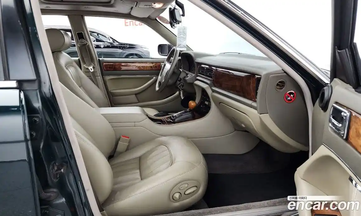 Jaguar XJ-6 1996 3.2 Автомат в Москве № 255984, фото 11