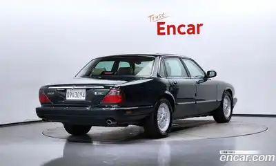 Jaguar XJ-6 1996 3.2 Автомат в Москве № 255984, миниатюра 2