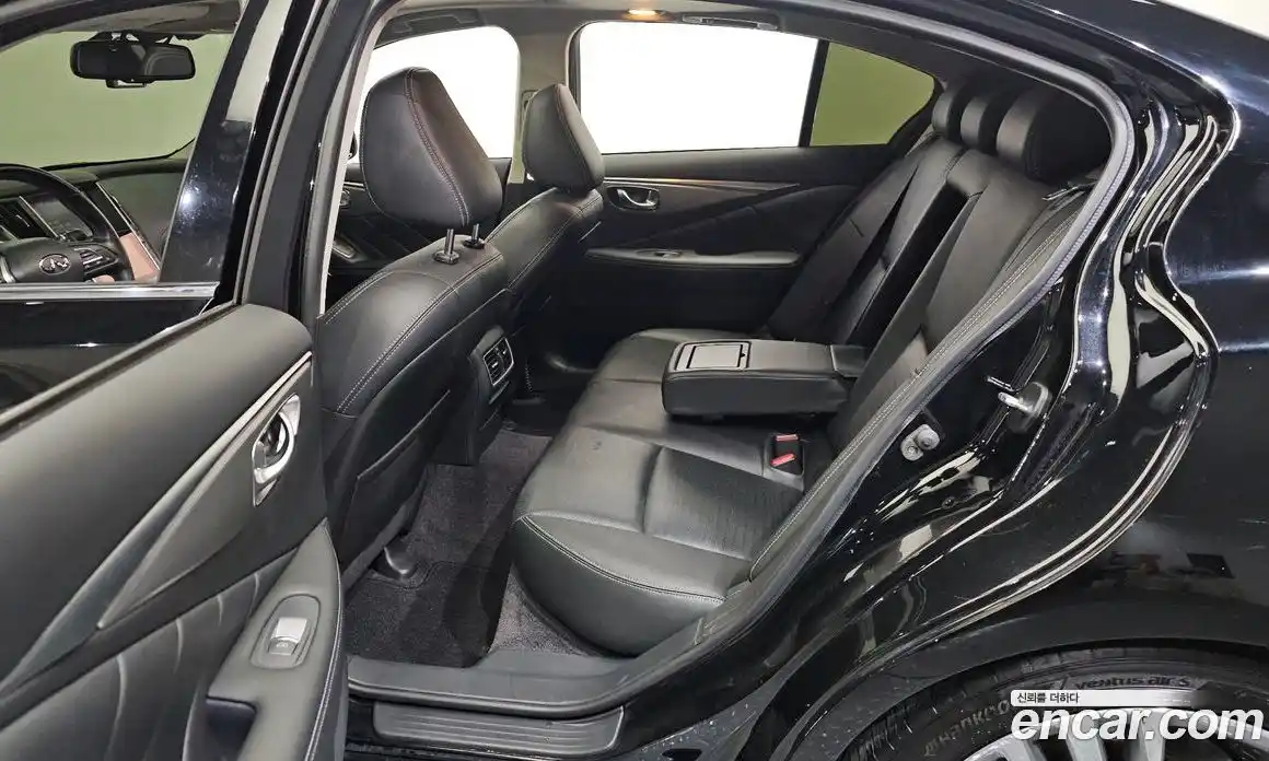 Infiniti Q50 2018 3.5 Автомат в Москве № 256185, фото 15