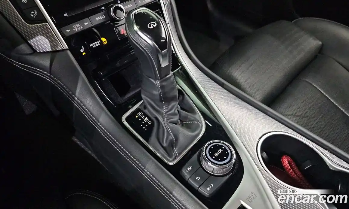 Infiniti Q50 2018 3.5 Автомат в Москве № 256185, фото 9