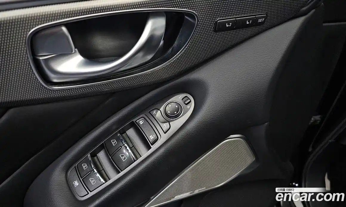 Infiniti Q50 2018 3.5 Автомат в Москве № 256185, фото 10