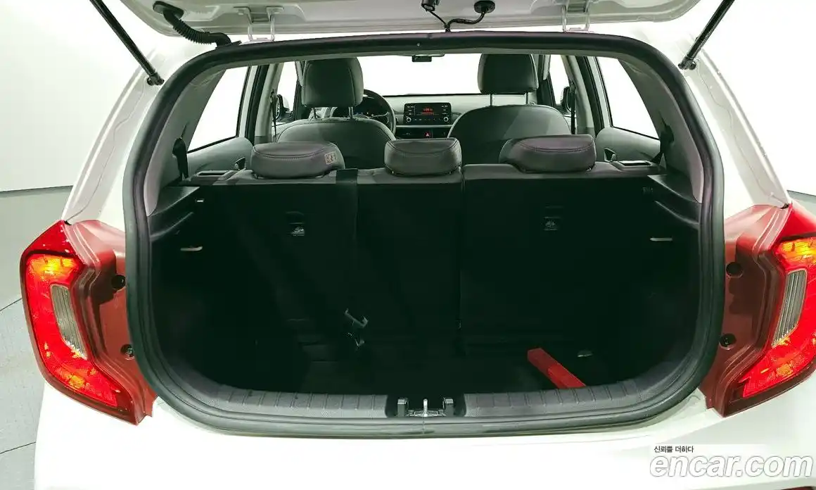 Kia Morning 2018 1.0 Автомат в Москве № 257564, фото 14