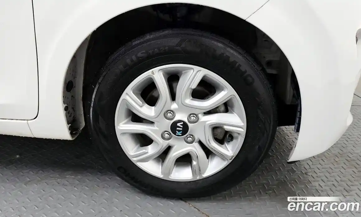 Kia Morning 2018 1.0 Автомат в Москве № 257564, фото 19