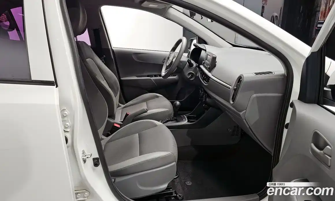 Kia Morning 2018 1.0 Автомат в Москве № 257564, фото 9