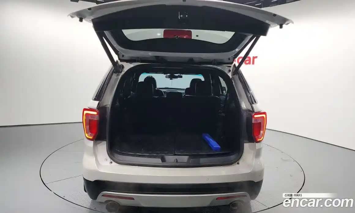 Ford Explorer 2017 3.5 Автомат в Москве № 257809, фото 20