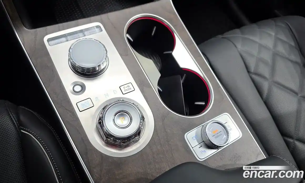 Genesis GV80 2024 2.5 Автомат в Москве № 26857, фото 9