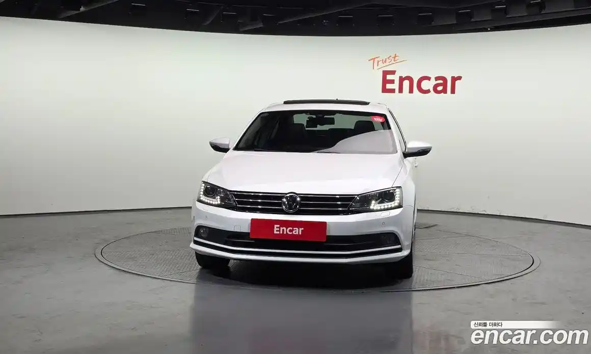 Volkswagen Jetta 2015 2.0 Автомат в Москве № 277545, фото 3