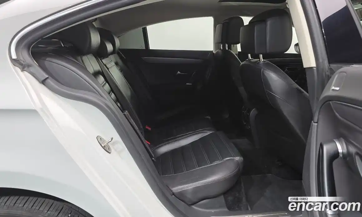 Volkswagen CC 2015 2.0 Автомат в Москве № 277587, фото 11