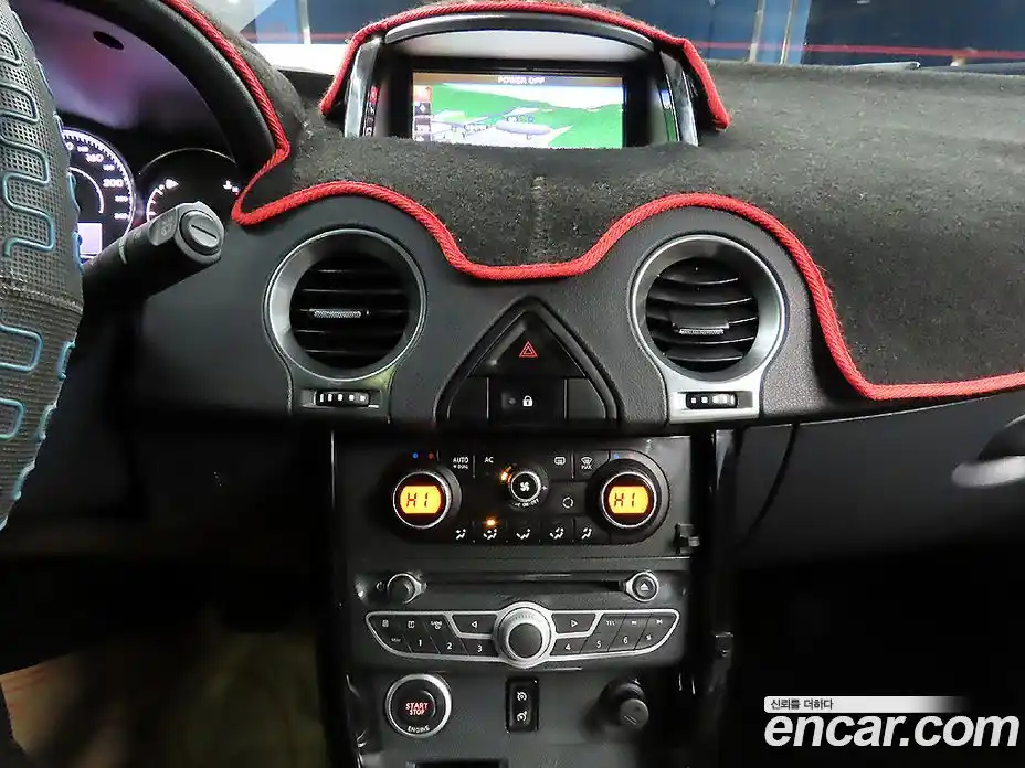 Renault QM5 2013 2.0 Автомат в Москве № 277983, фото 13