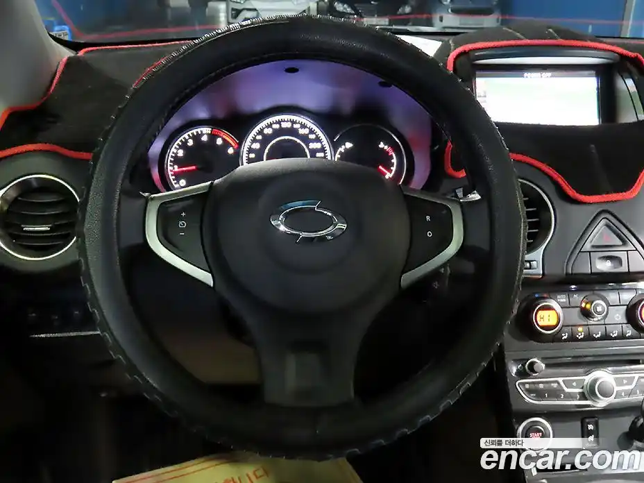 Renault QM5 2013 2.0 Автомат в Москве № 277983, фото 17