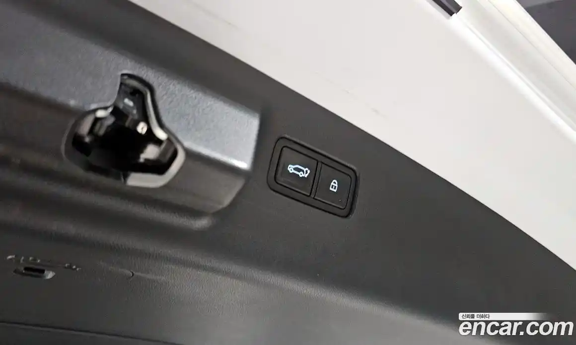 Hyundai Santa Fe 2024 1.6 Автомат в Москве № 280750, фото 20