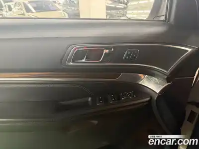 Ford Explorer 2016 2.3 Автомат в Москве № 281525, миниатюра 6