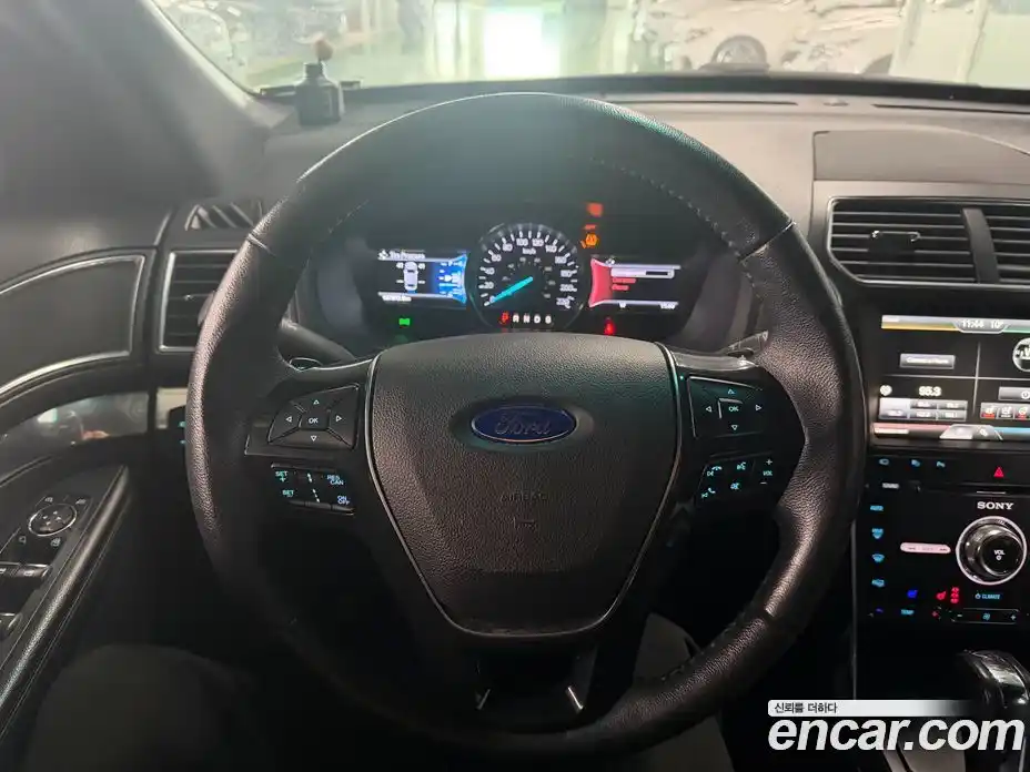 Ford Explorer 2016 2.3 Автомат в Москве № 281525, фото 8