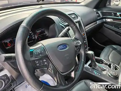Ford Explorer 2017 2.3 Автомат в Москве № 282139, миниатюра 6