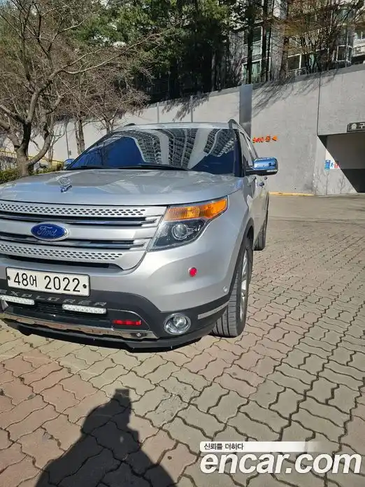 Ford Explorer 2013 3.5 Автомат в Москве № 282245, фото 3