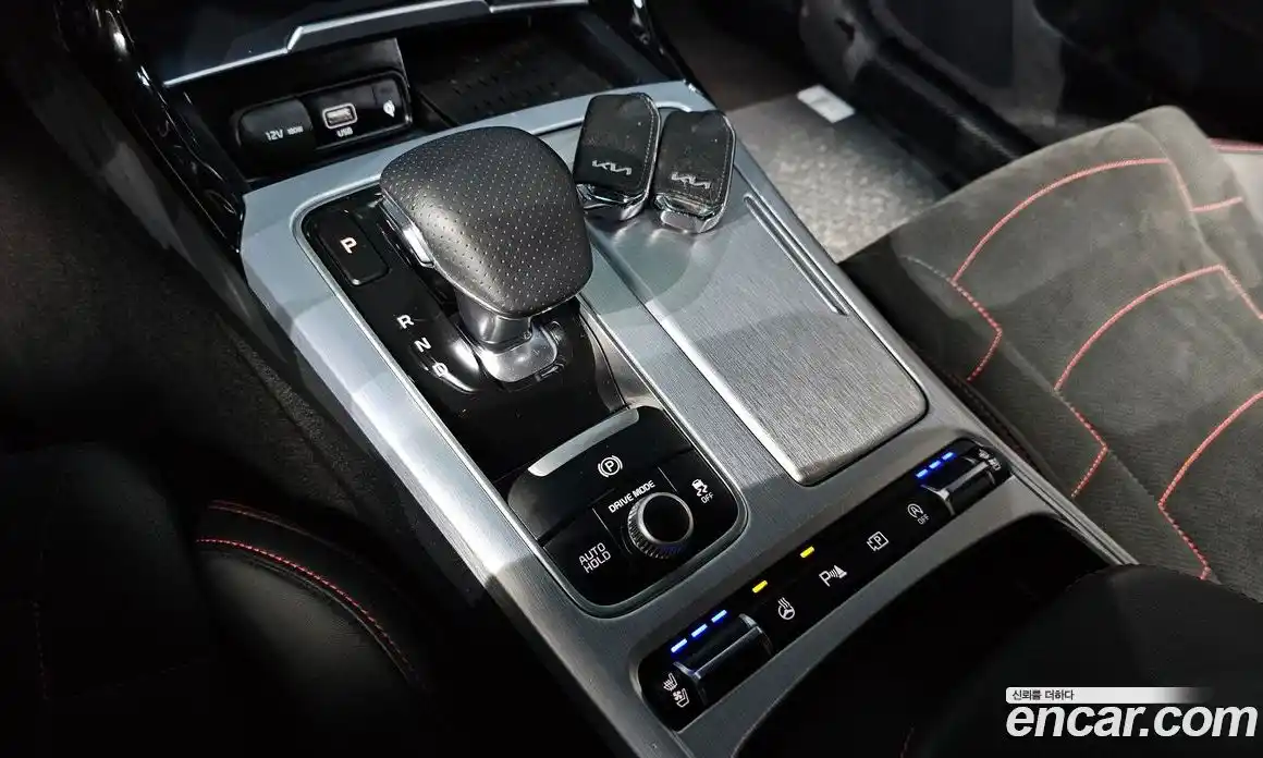 Kia Stinger 2023 3.3 Автомат в Москве № 288204, фото 17